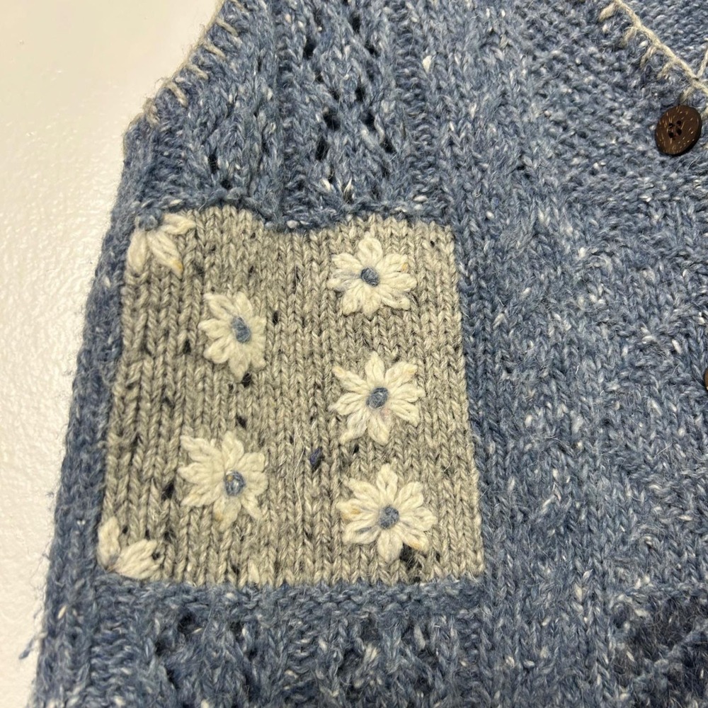 Vintage 90's/y2k blue Patchwork Daisy V-Neck Button Vest - Picture 7 of 8